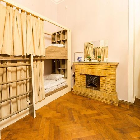 Khamsa Hostel Баку Стая снимка