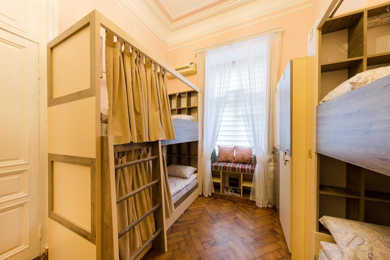 Khamsa Hostel Баку Екстериор снимка