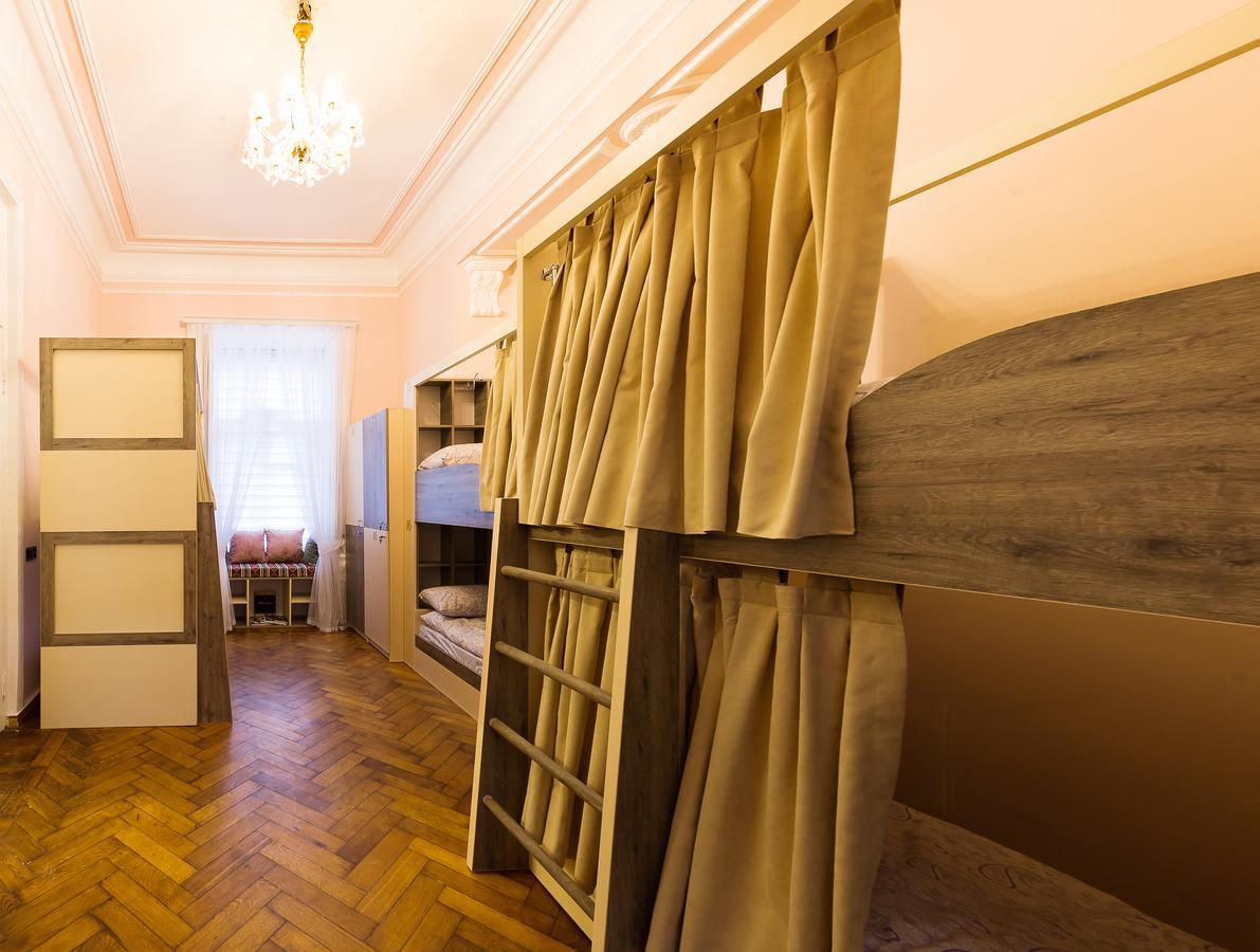 Khamsa Hostel Баку Екстериор снимка